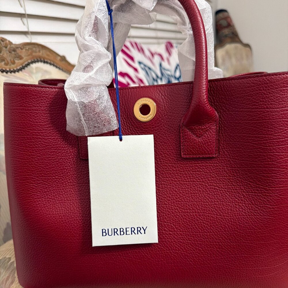 BURBERRY HANDBAG